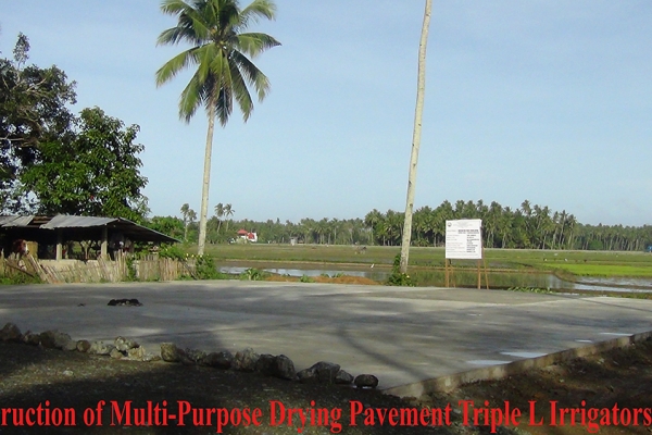 construction-of-multi-purpose-drying-pavement-triple-l-irrigators-asso5917DC24-4E90-47CD-92C3-C3F49BF995A1.jpg